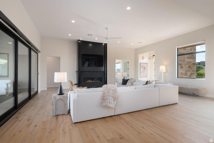 ESTATES AT VALDERRA PH 2 - Residential