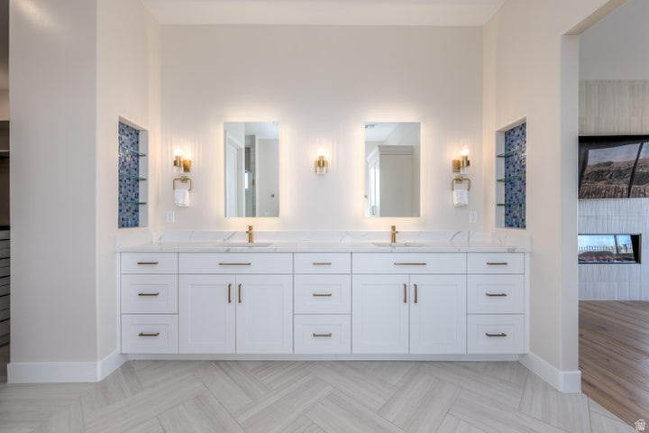 ESTATES AT VALDERRA PH 2 - Residential