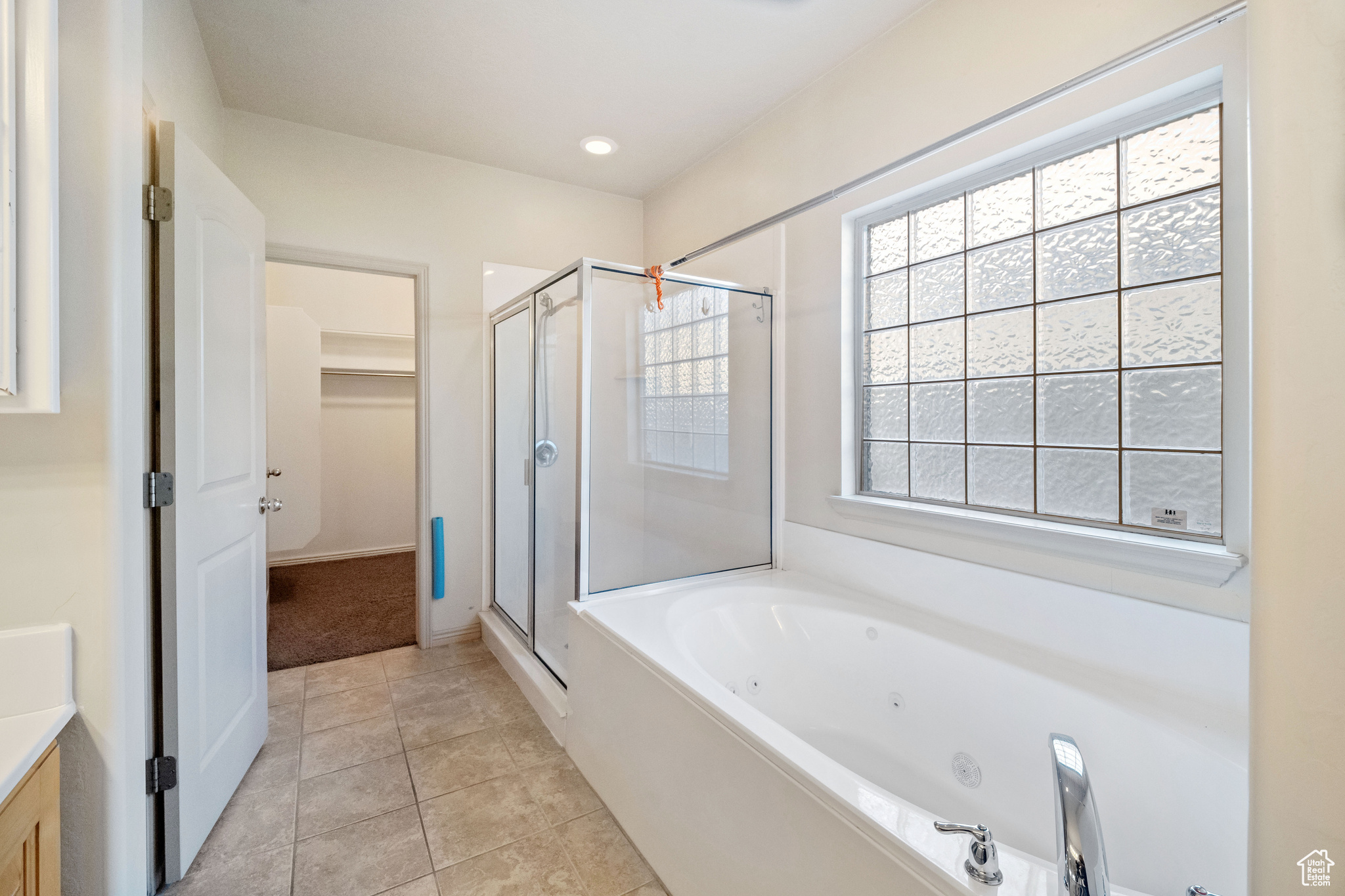 RIVER OAKS - Residential Lease