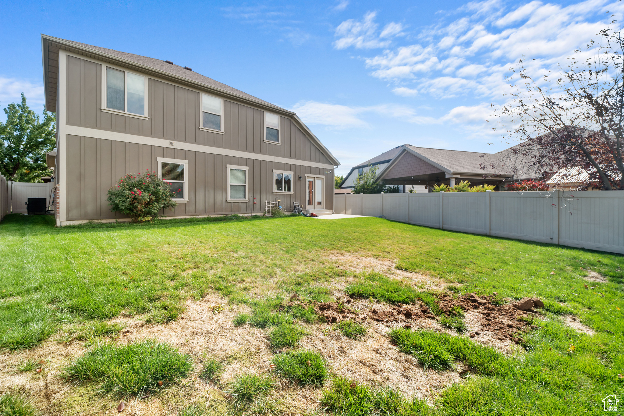 RIVER OAKS - Residential Lease