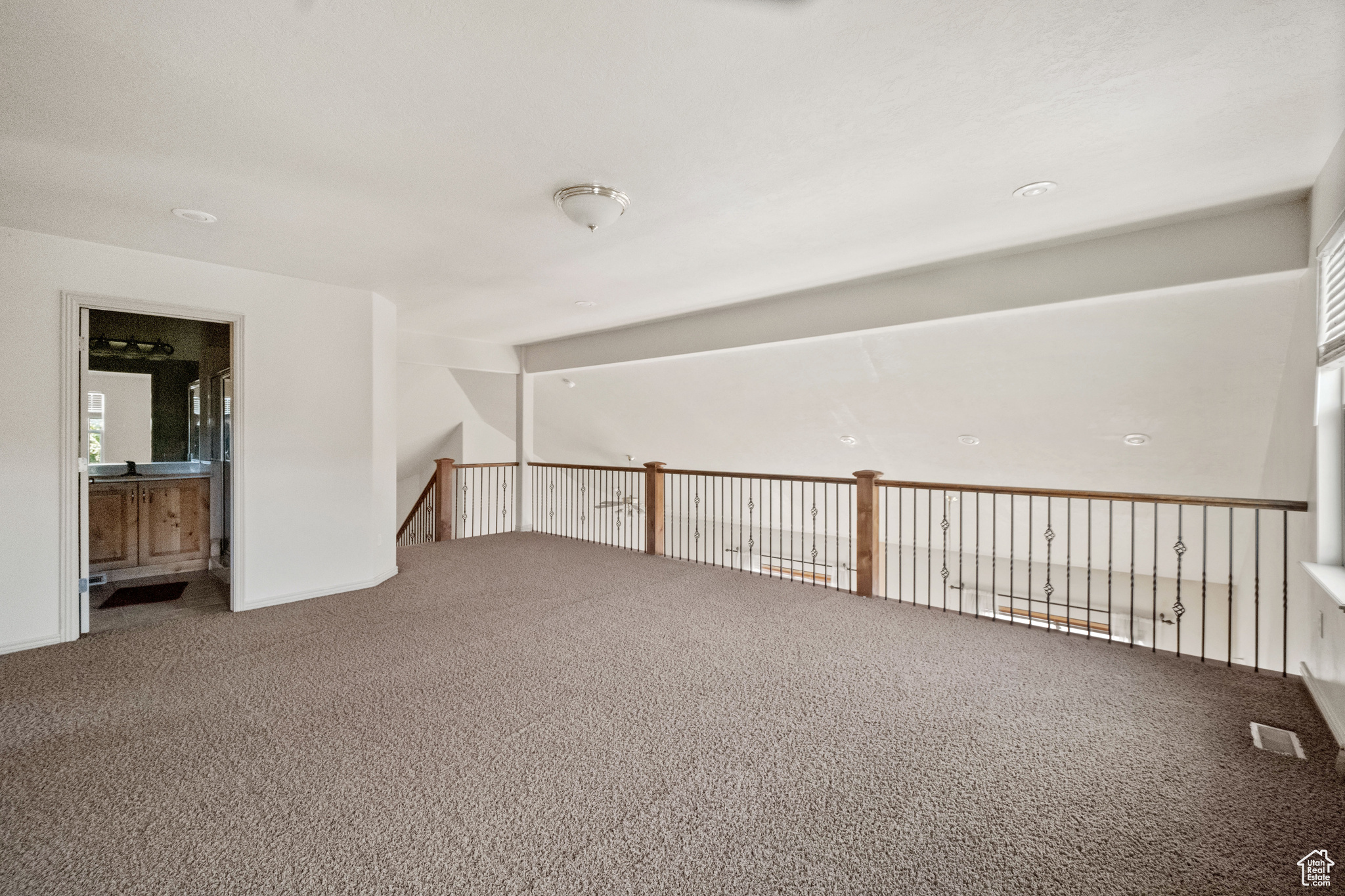 RIVER OAKS - Residential Lease