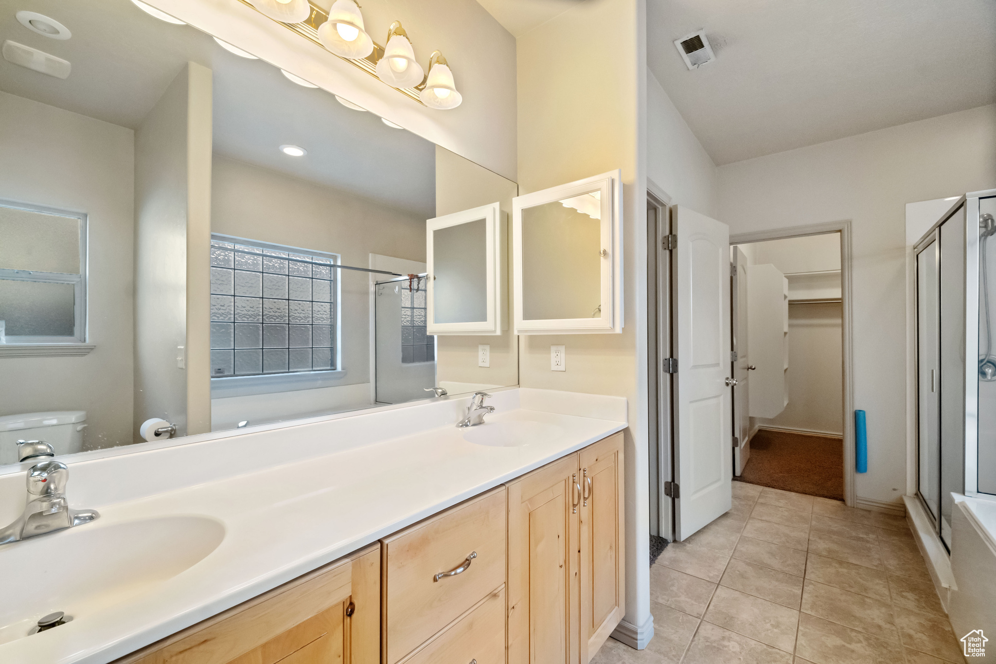 RIVER OAKS - Residential Lease