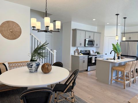 Photo of 1489 N 305 E #29, Salem, UT 84653 (MLS # 2112998)