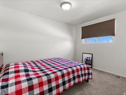 Tiny photo for 21 QUEBEC CIR, Tooele, UT 84074 (MLS # 2153560)