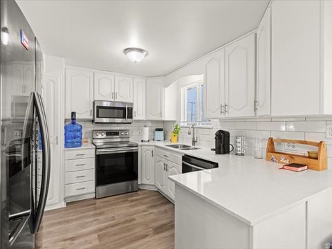 Tiny photo for 21 QUEBEC CIR, Tooele, UT 84074 (MLS # 2153560)