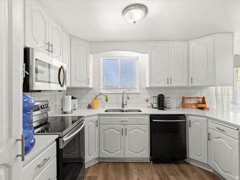 Tiny photo for 21 QUEBEC CIR, Tooele, UT 84074 (MLS # 2153560)