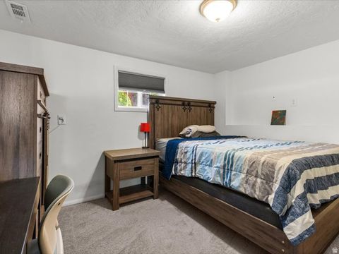 Tiny photo for 21 QUEBEC CIR, Tooele, UT 84074 (MLS # 2153560)