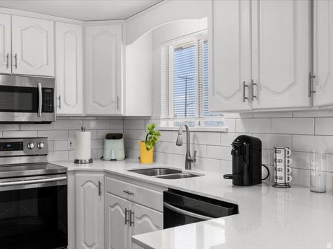 Tiny photo for 21 QUEBEC CIR, Tooele, UT 84074 (MLS # 2153560)