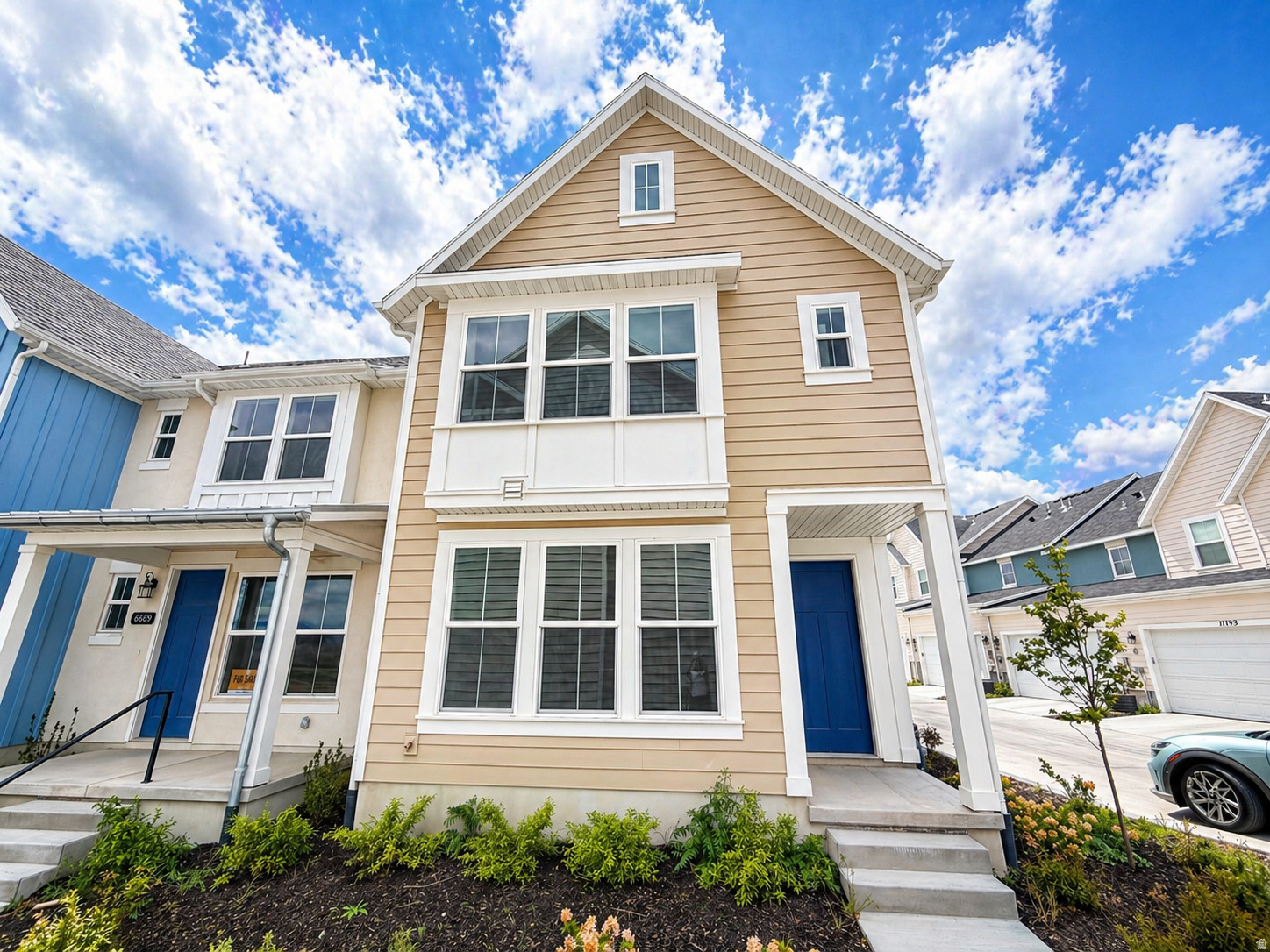 DAYBREAK - Residential