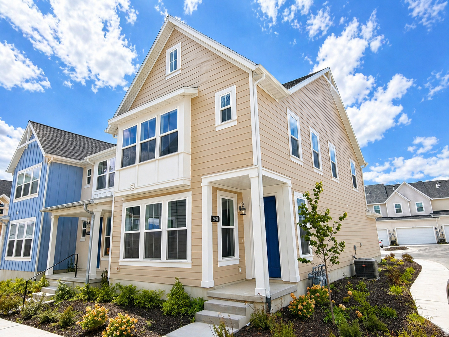 DAYBREAK - Residential