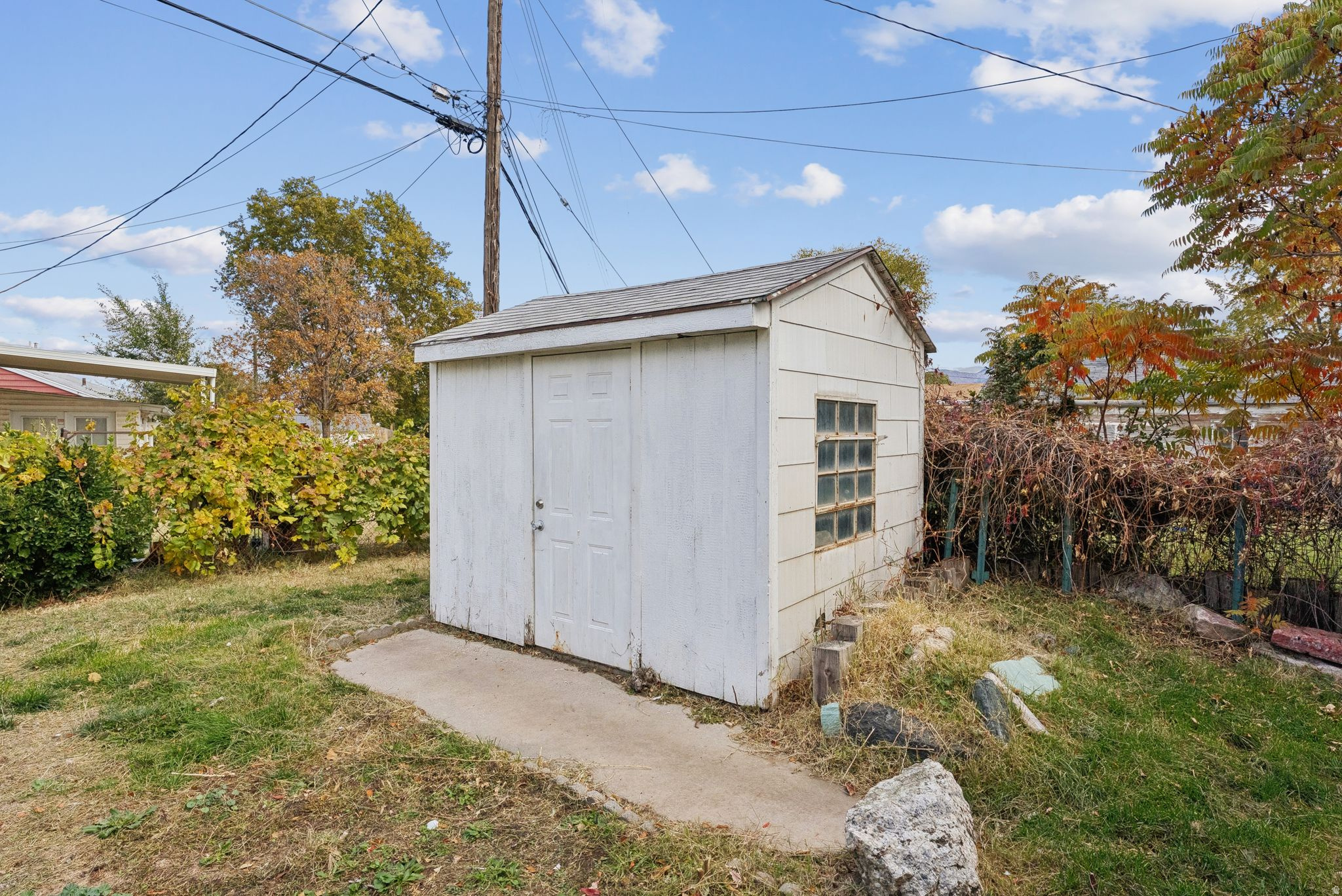 HAK VERN PARK ADDITI - Residential Lease