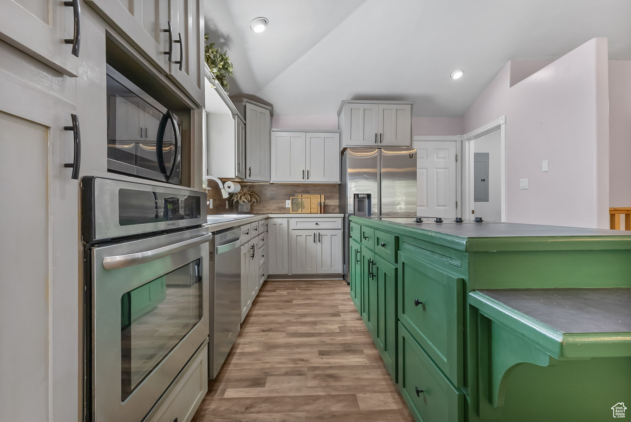 AVALON HILLS - Residential