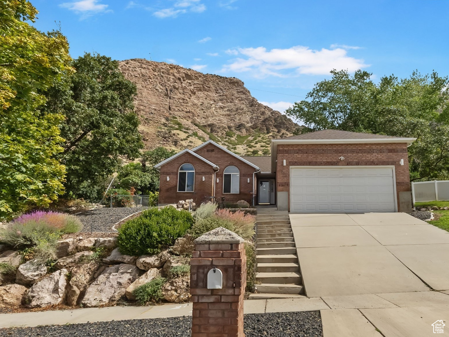 AVALON HILLS - Residential