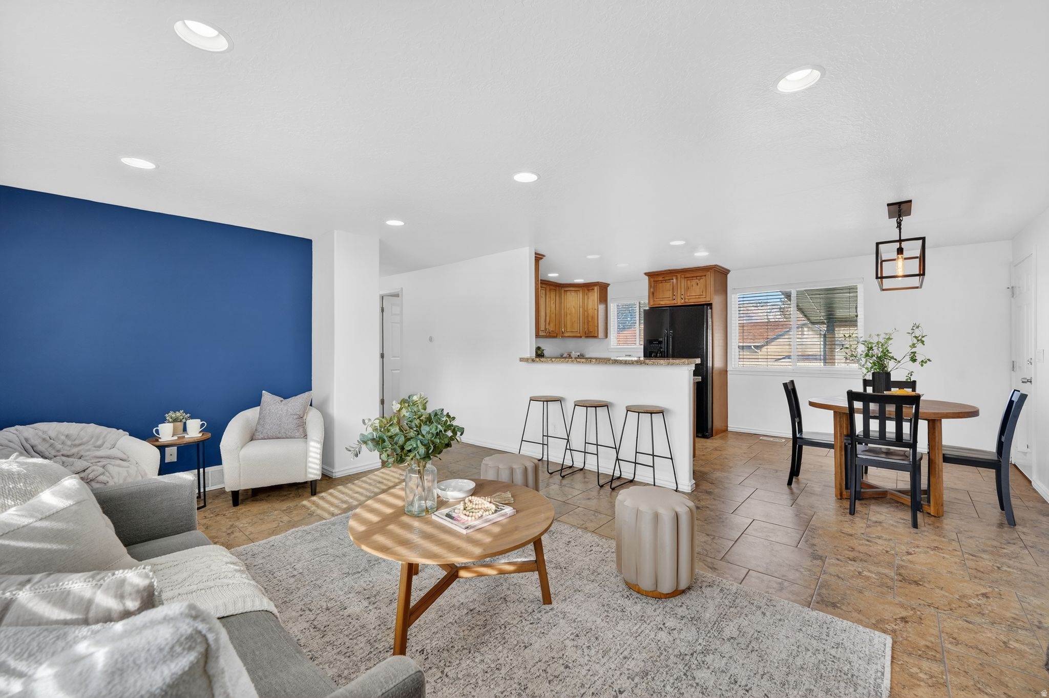 CAMELOT - Residential