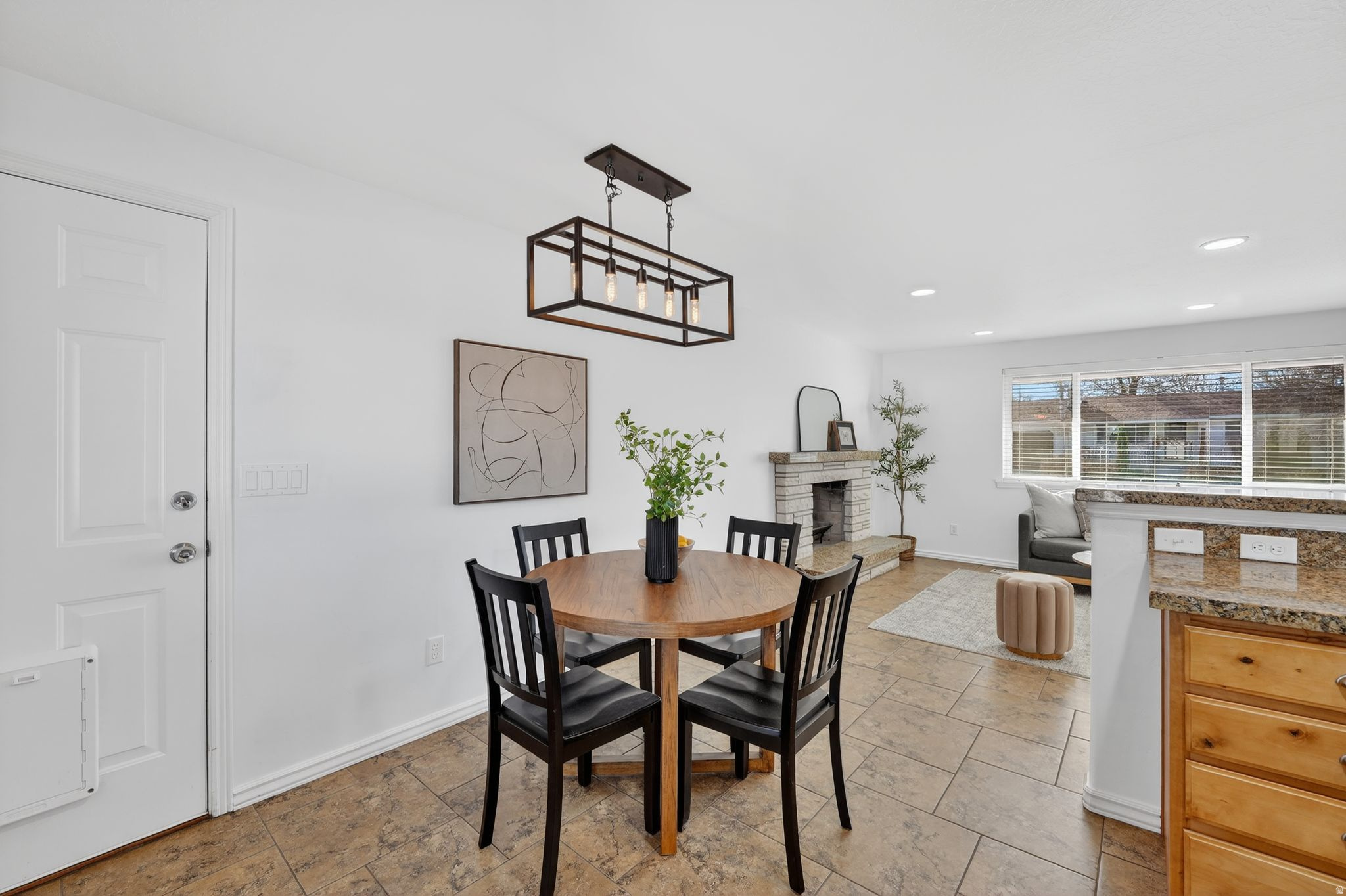 CAMELOT - Residential