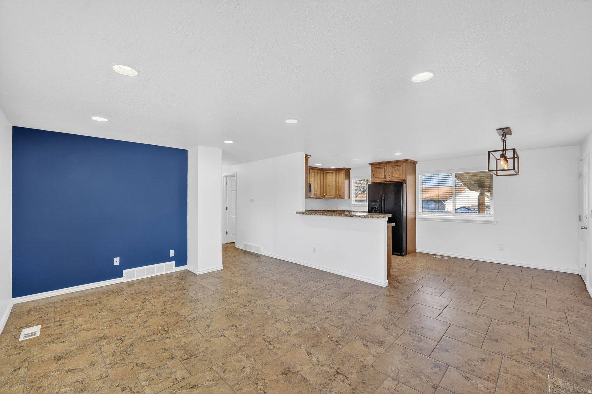 CAMELOT - Residential