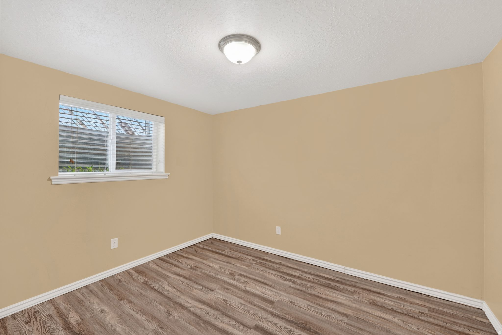 CAMELOT - Residential