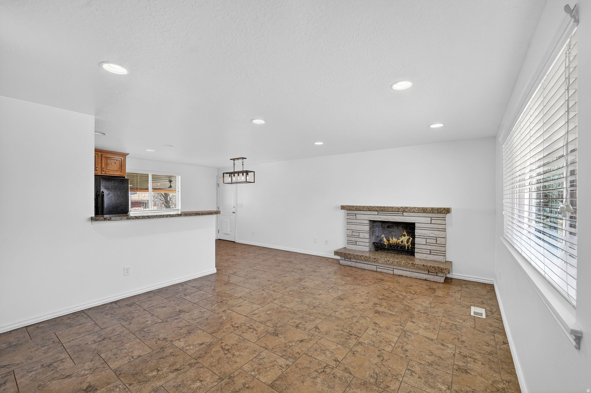 CAMELOT - Residential