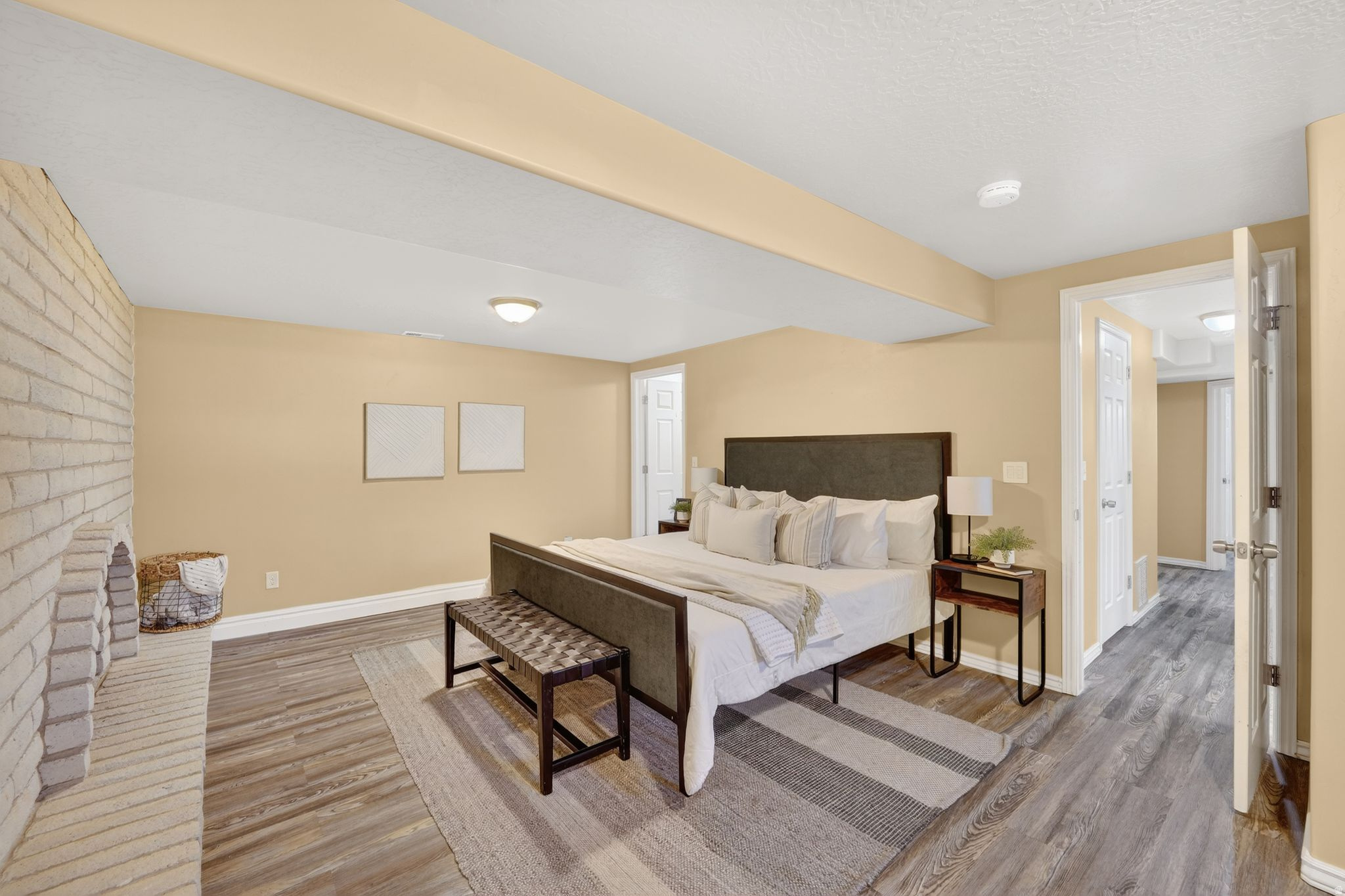 CAMELOT - Residential