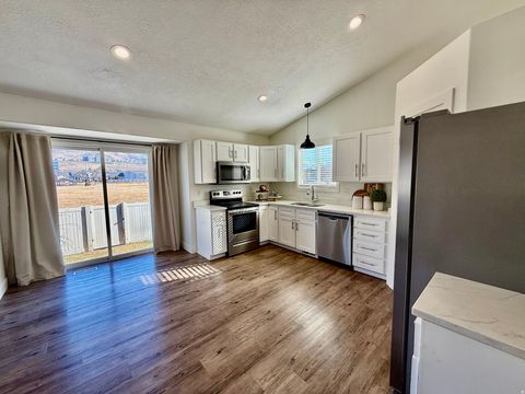 Tiny photo for 3856 N NEWLAND LOOP, Lehi, UT 84043 (MLS # 2135737)