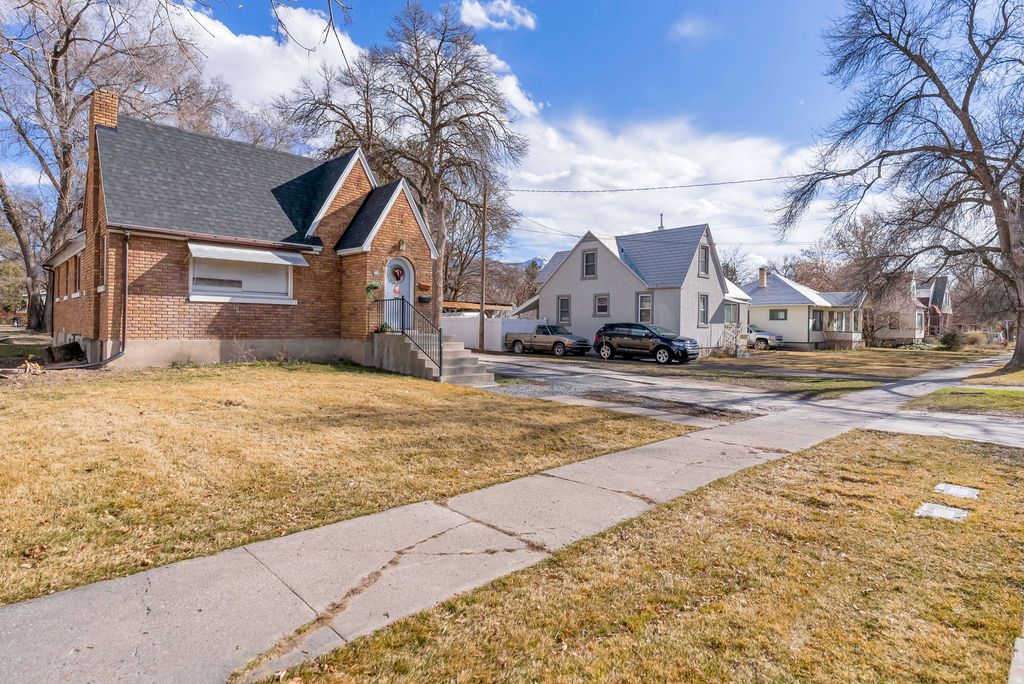 Photo of 654 N 100 E, Logan, UT 84321 (MLS # 2137991)