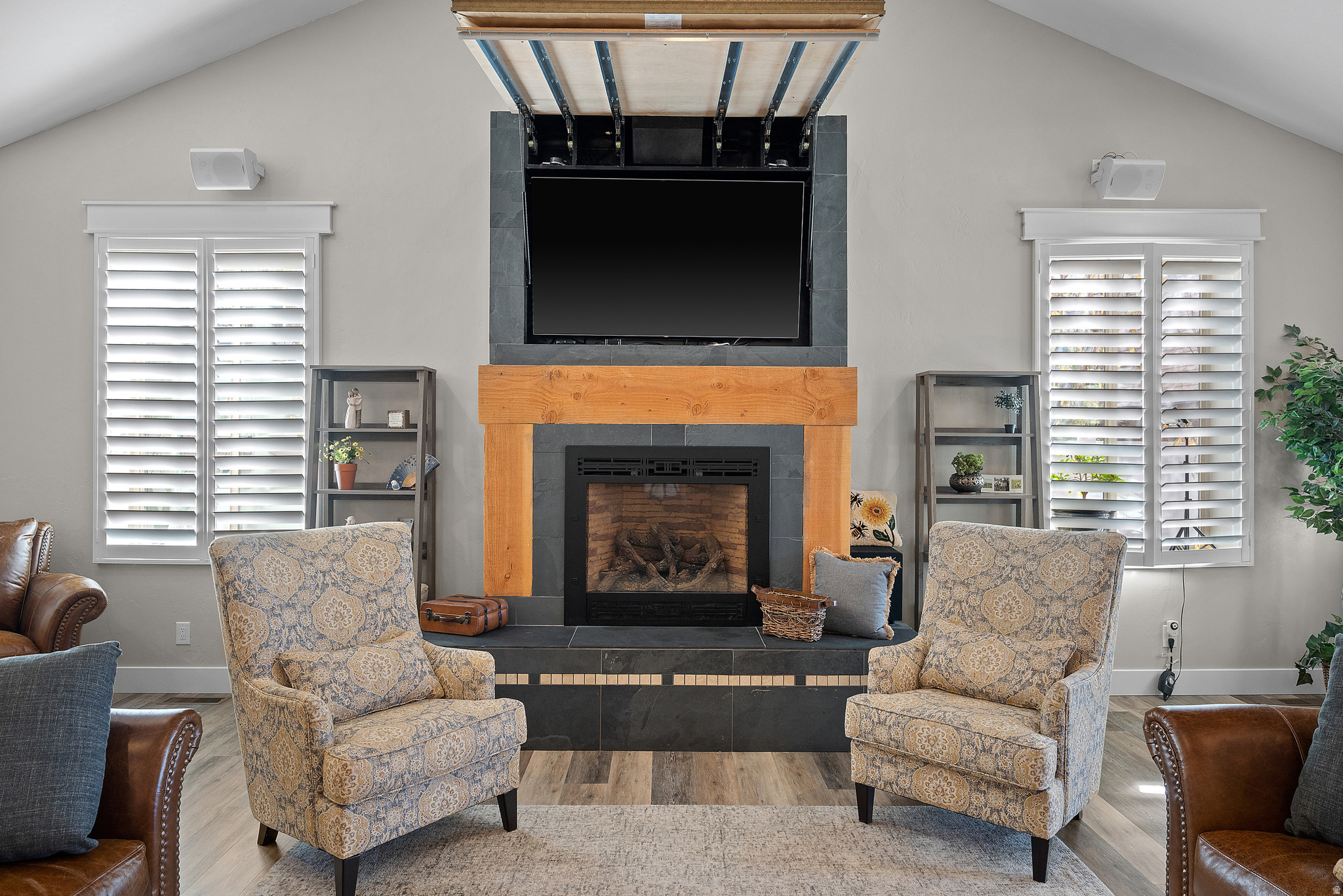 WEST ESTATES - Residential