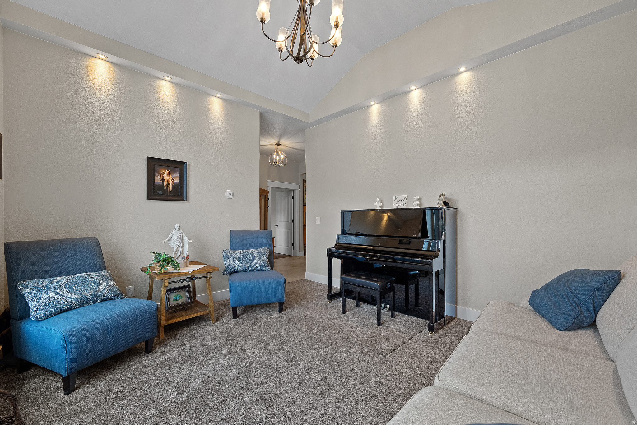 WEST ESTATES - Residential