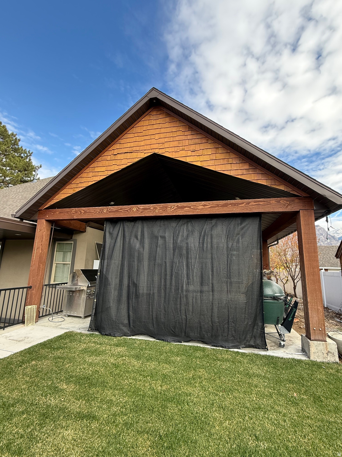 WEST ESTATES - Residential