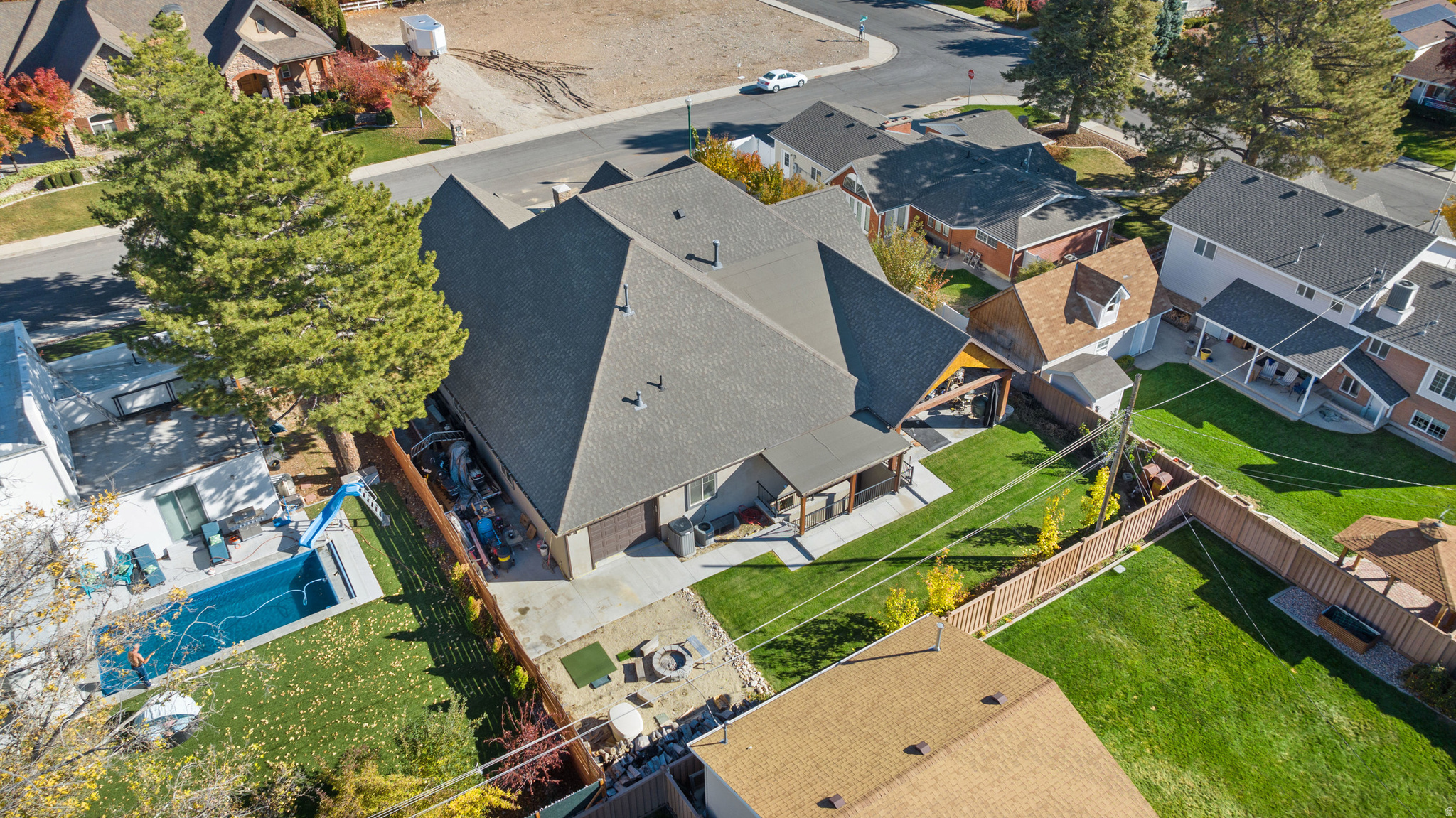 WEST ESTATES - Residential