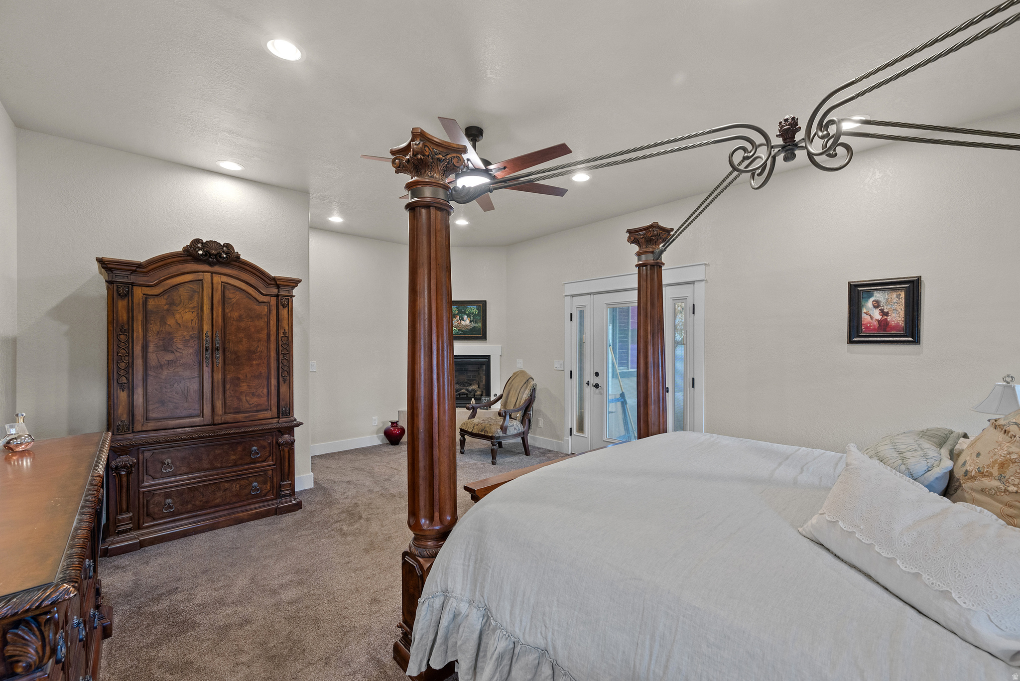 WEST ESTATES - Residential