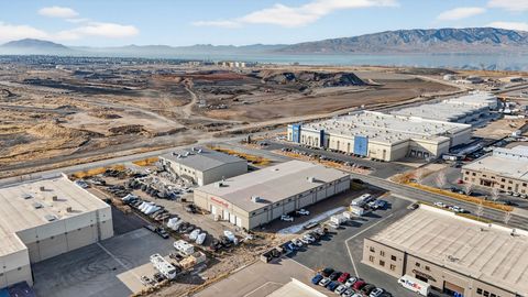 Tiny photo for 1664 N 400 E, Vineyard, UT 84059 (MLS # 2133134)