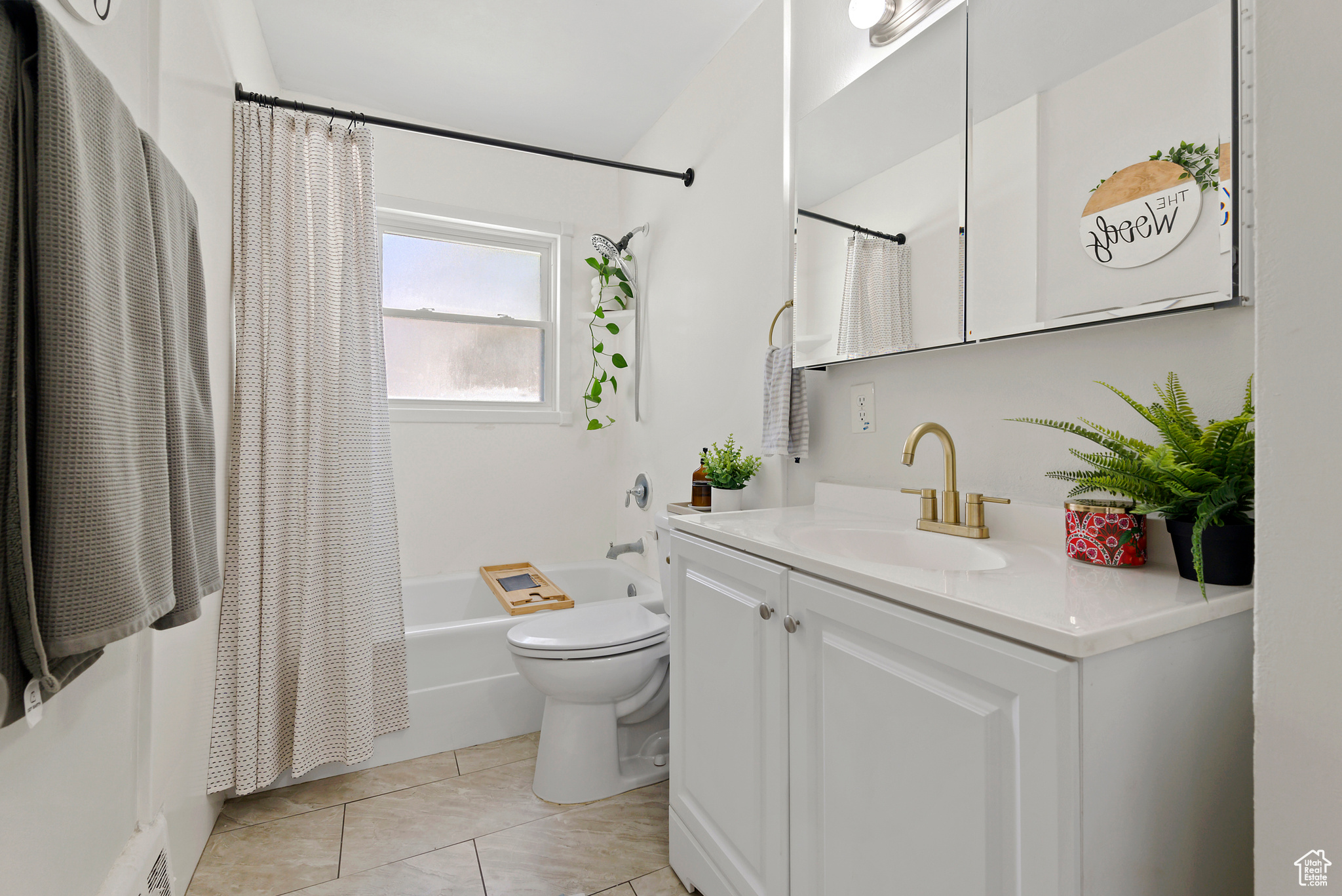 BROOKSIDE - Residential