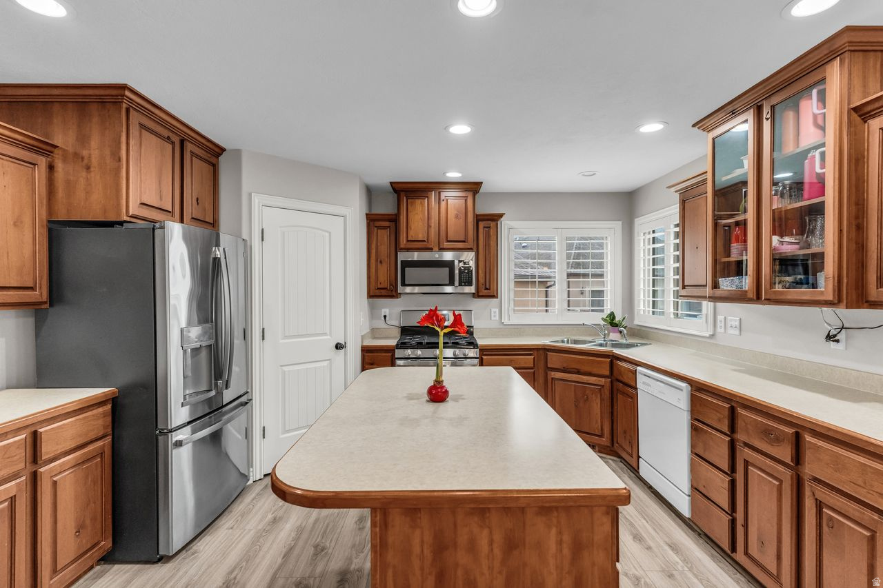 ASPEN MEADOWS - Residential