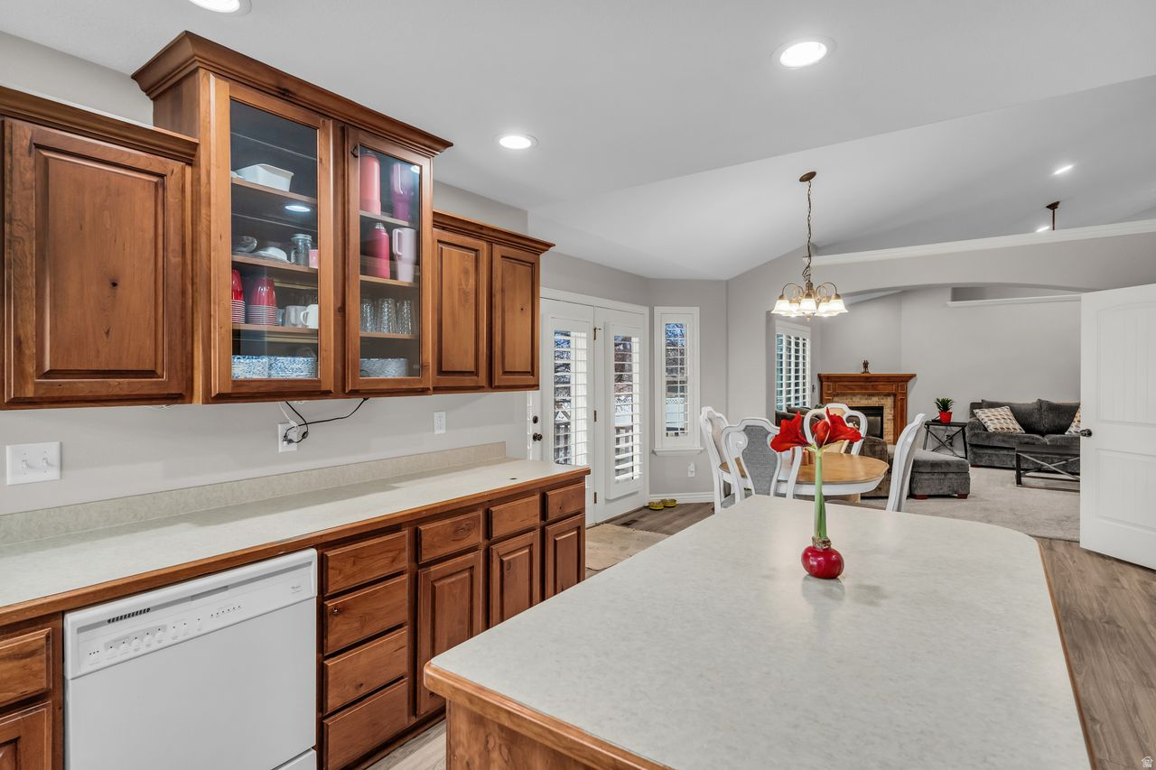 ASPEN MEADOWS - Residential