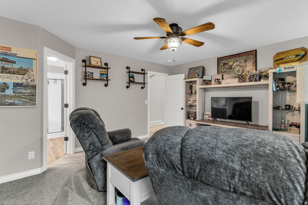 ASPEN MEADOWS - Residential