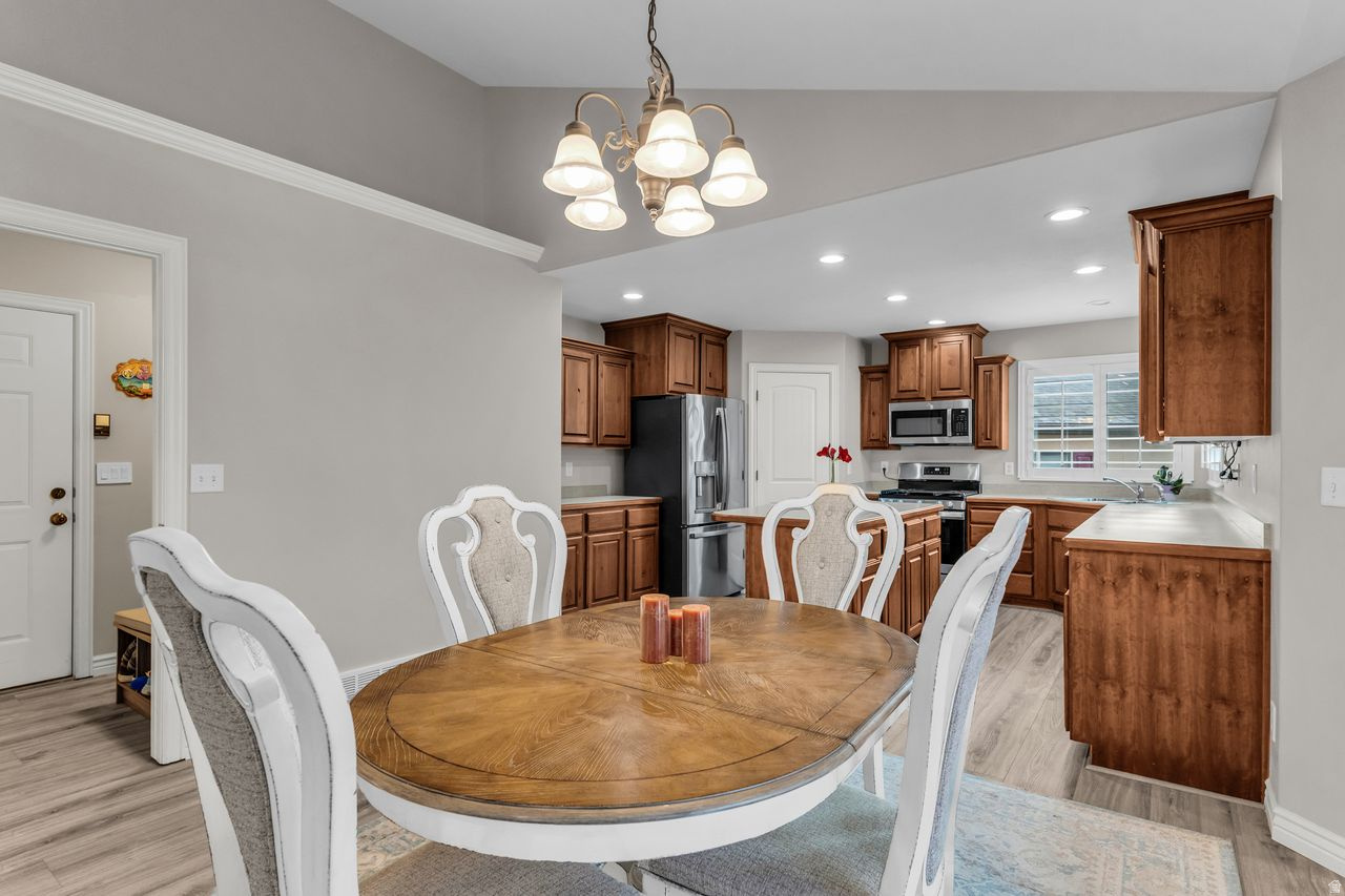 ASPEN MEADOWS - Residential