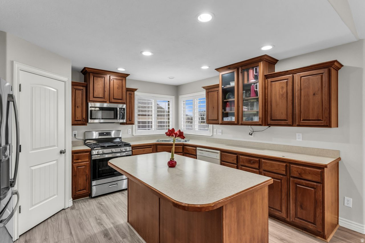 ASPEN MEADOWS - Residential