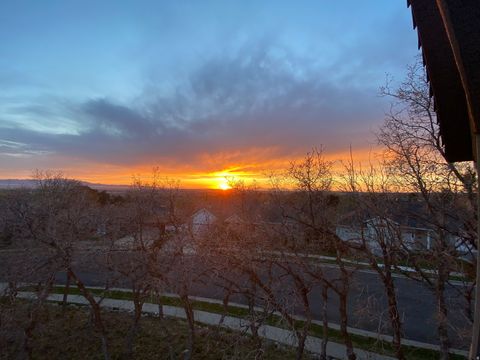 Tiny photo for 1273 N NEWPORT LANE Ln, Kaysville, UT 84037 (MLS # 2146670)