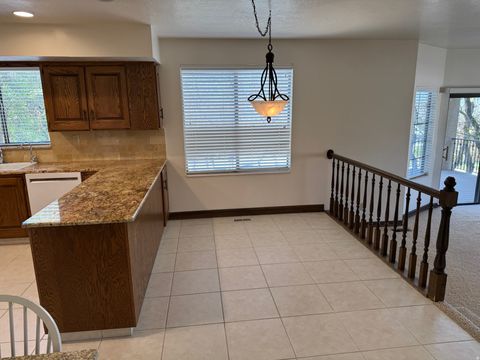 Tiny photo for 1273 N NEWPORT LANE Ln, Kaysville, UT 84037 (MLS # 2146670)
