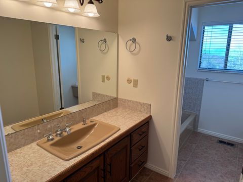 Tiny photo for 1273 N NEWPORT LANE Ln, Kaysville, UT 84037 (MLS # 2146670)