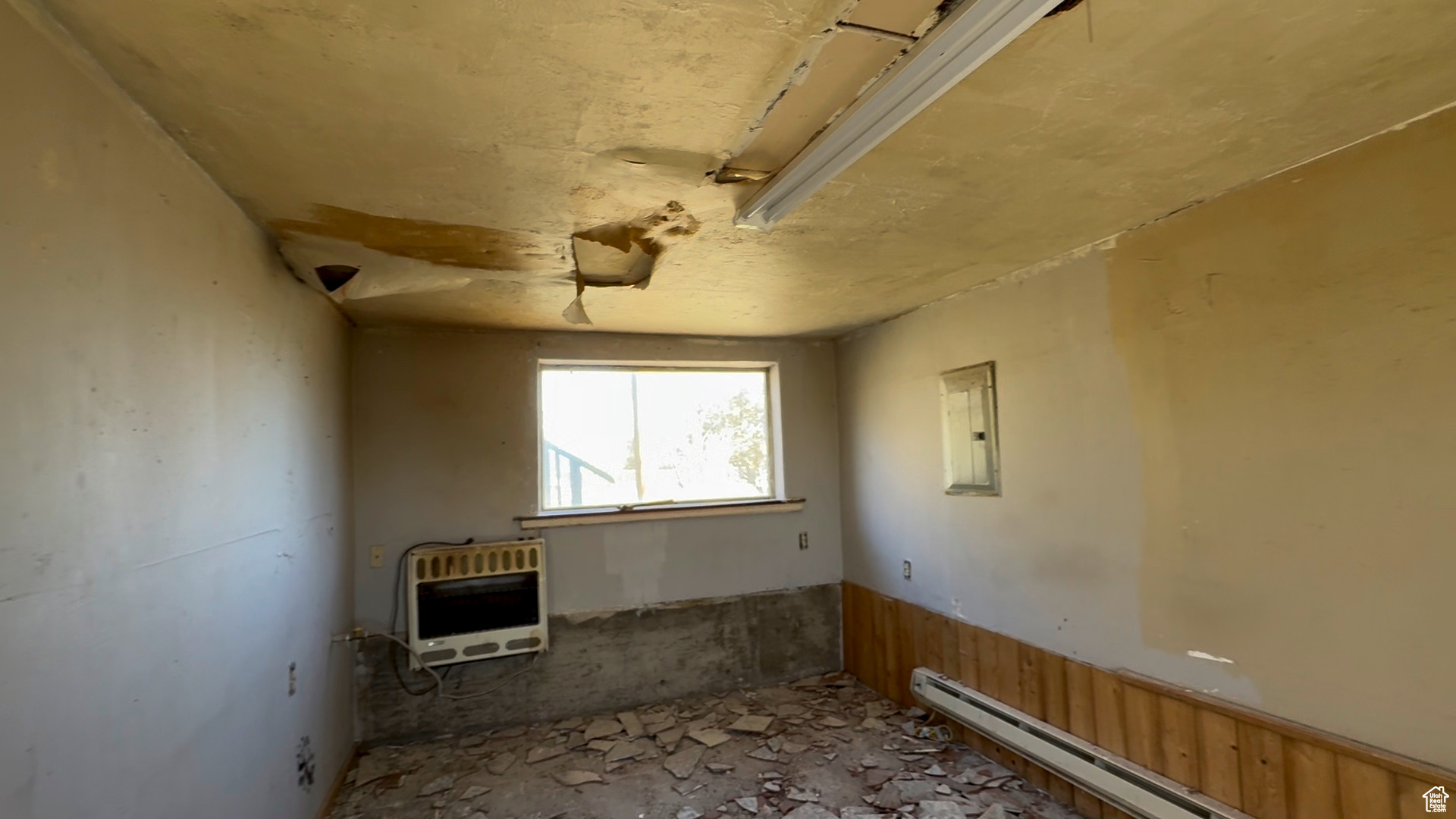 BLUEBENCH - Residential