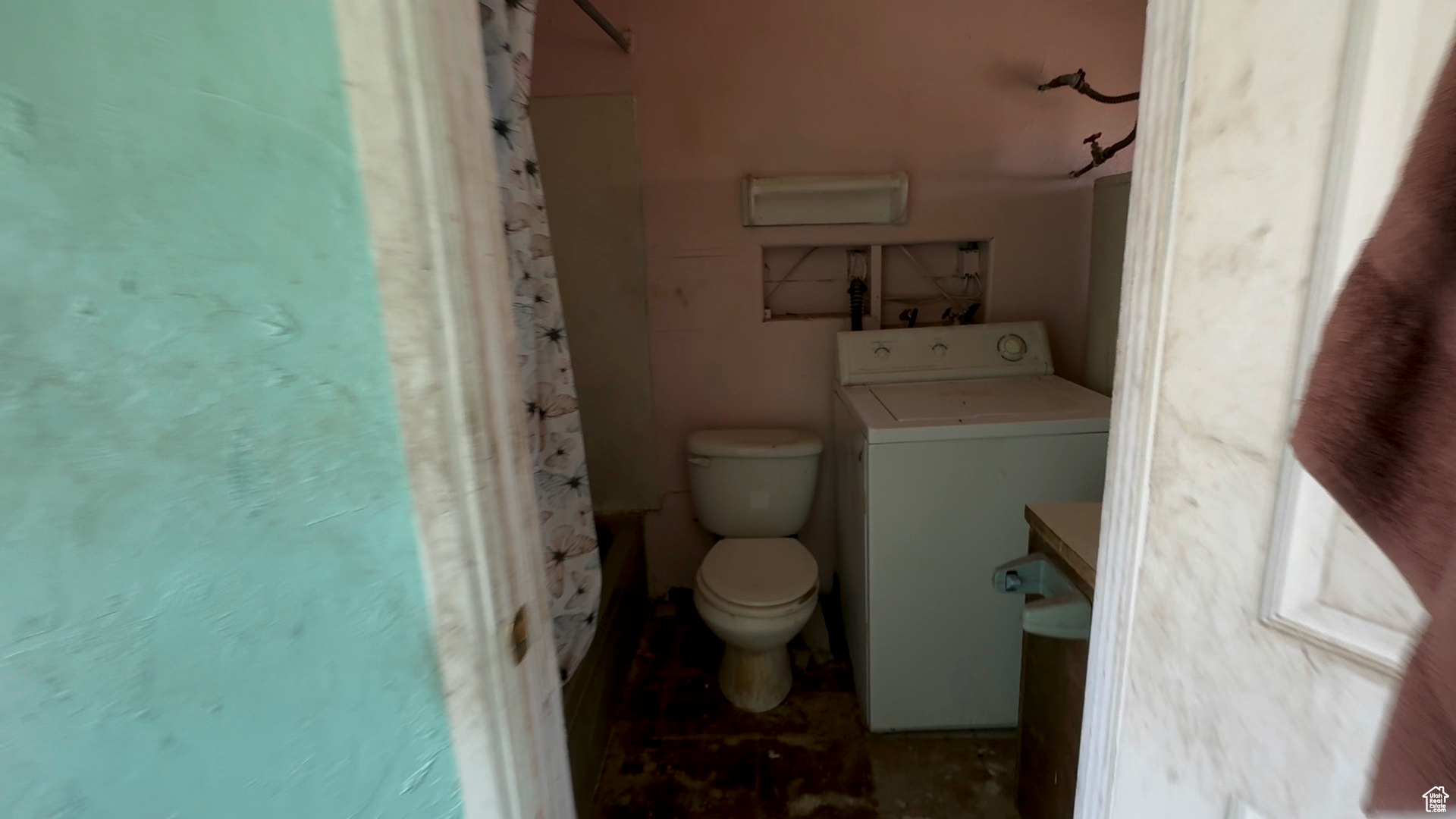 BLUEBENCH - Residential