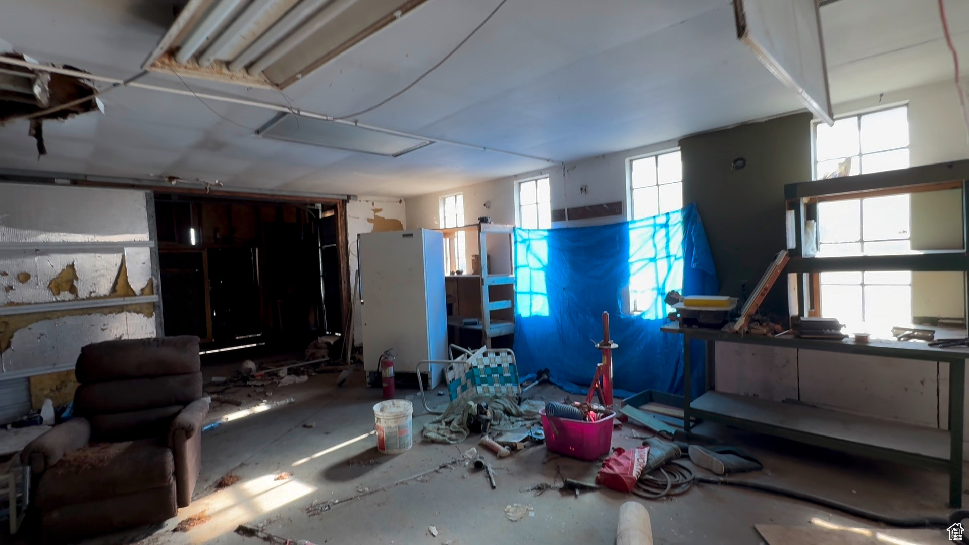 BLUEBENCH - Residential