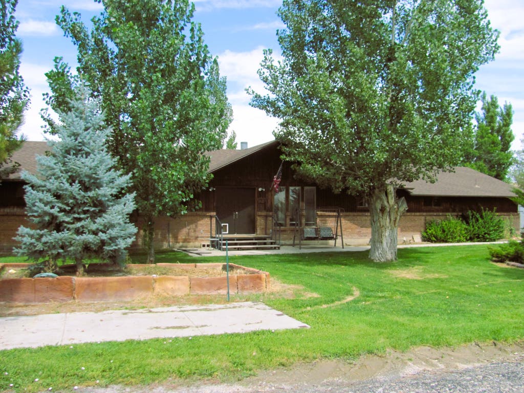 Photo of 690 E 100 N, Wellington, UT 84542 (MLS # 2180938)