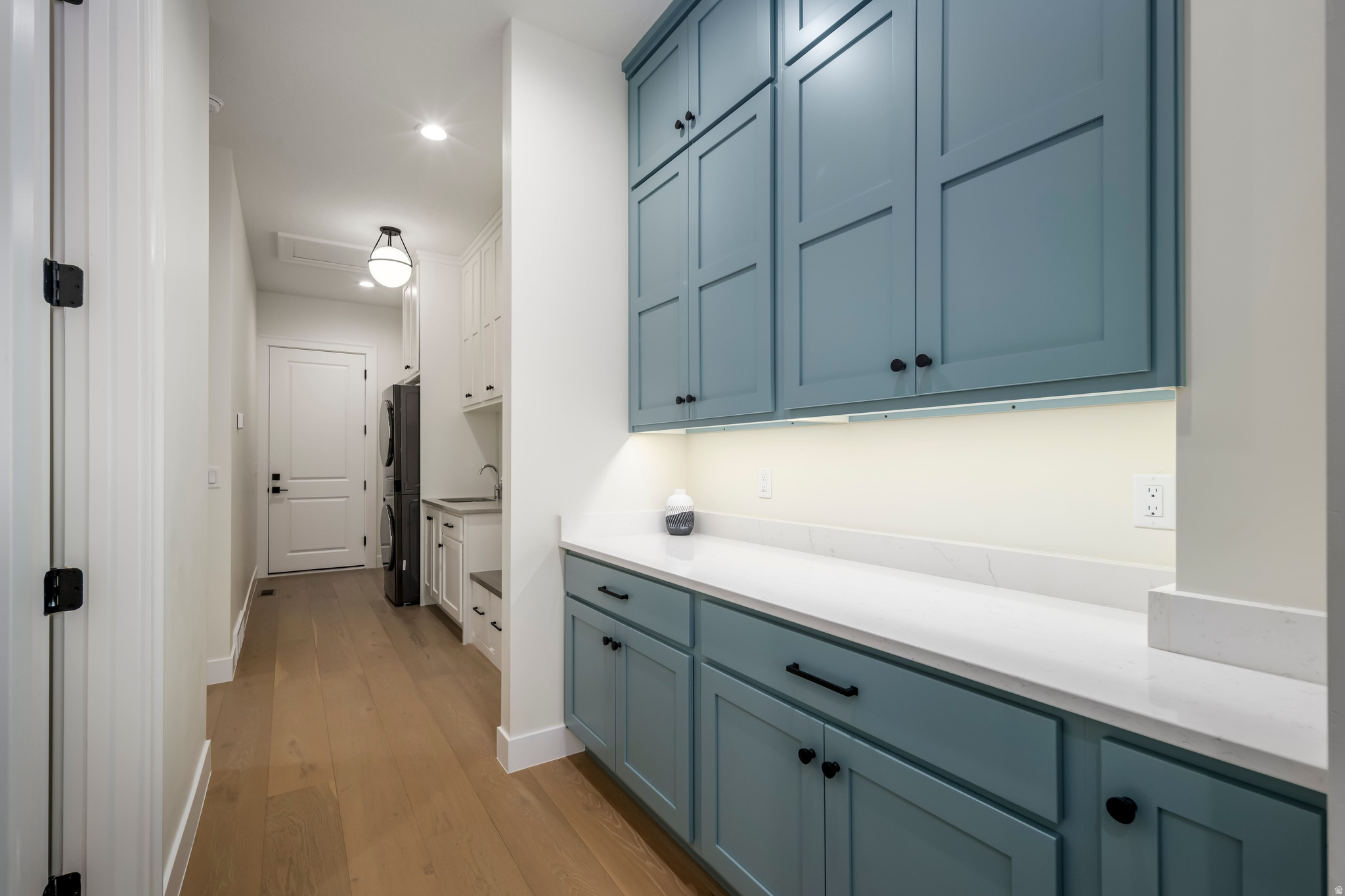 MONTDELLA - Residential Income