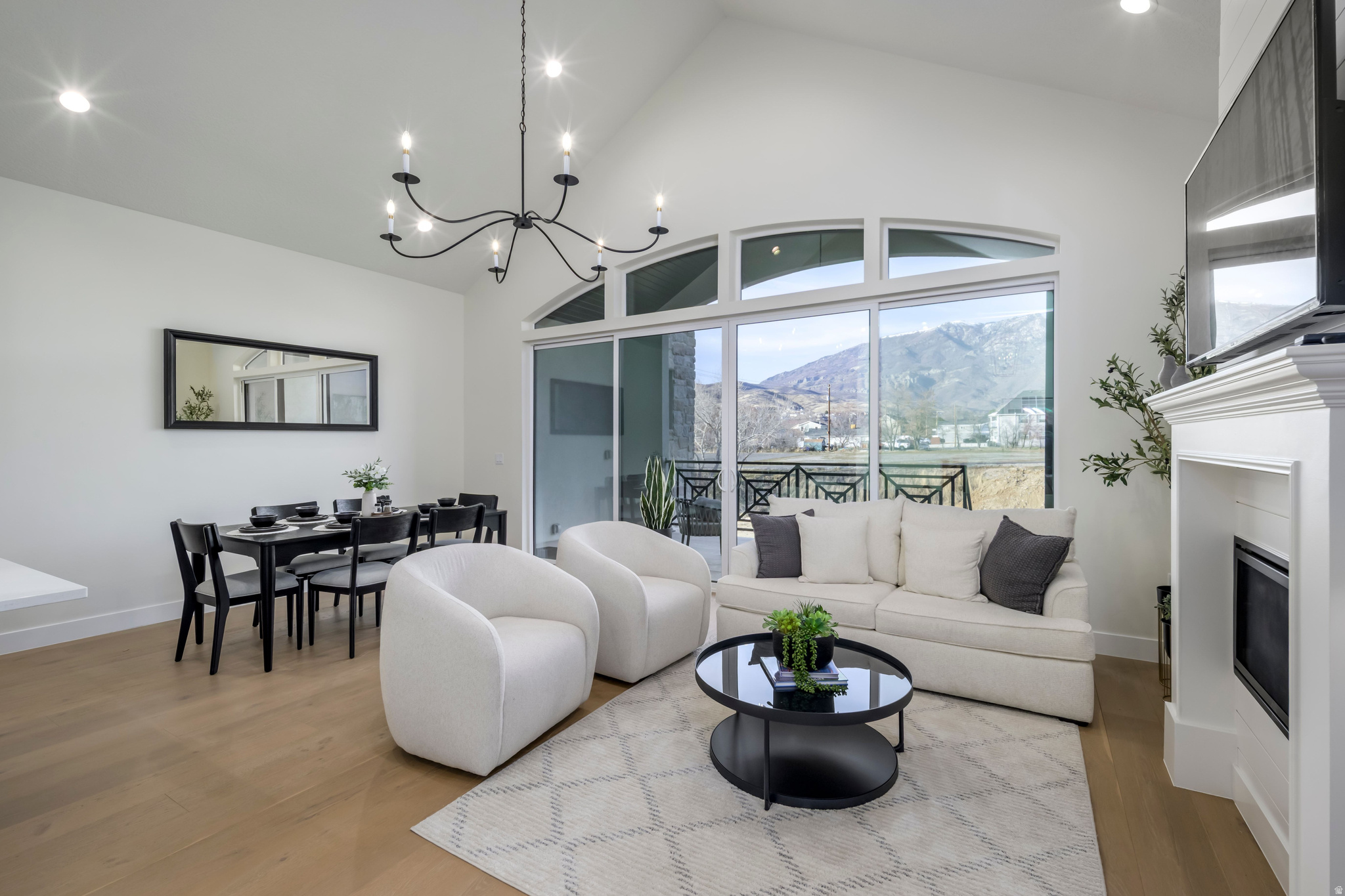 MONTDELLA - Residential Income