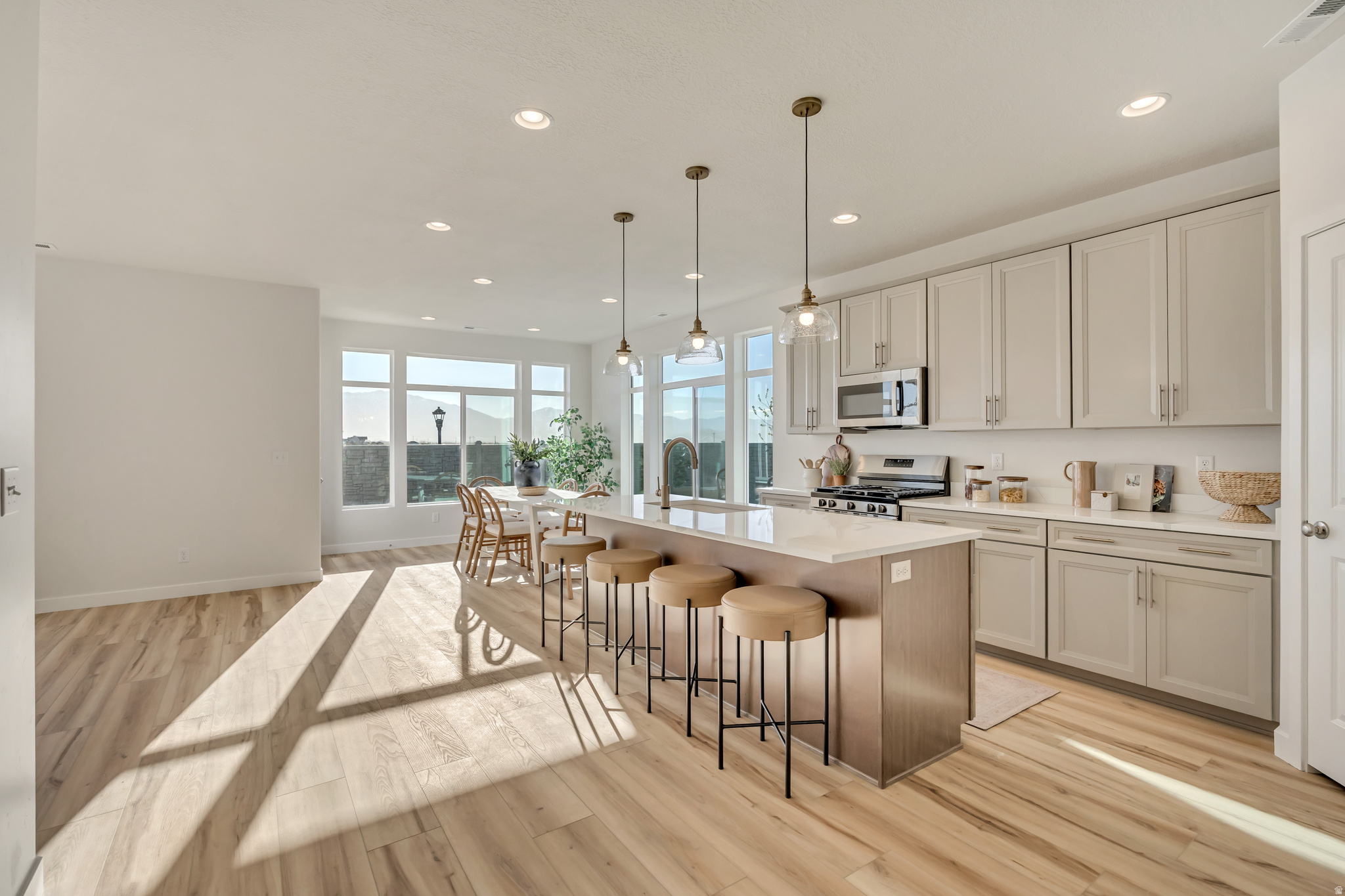 PARKVIEW AT SHORELINE - Residential