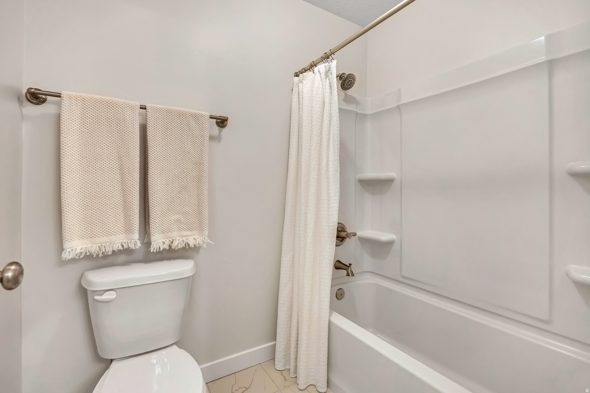 PARKVIEW AT SHORELINE - Residential