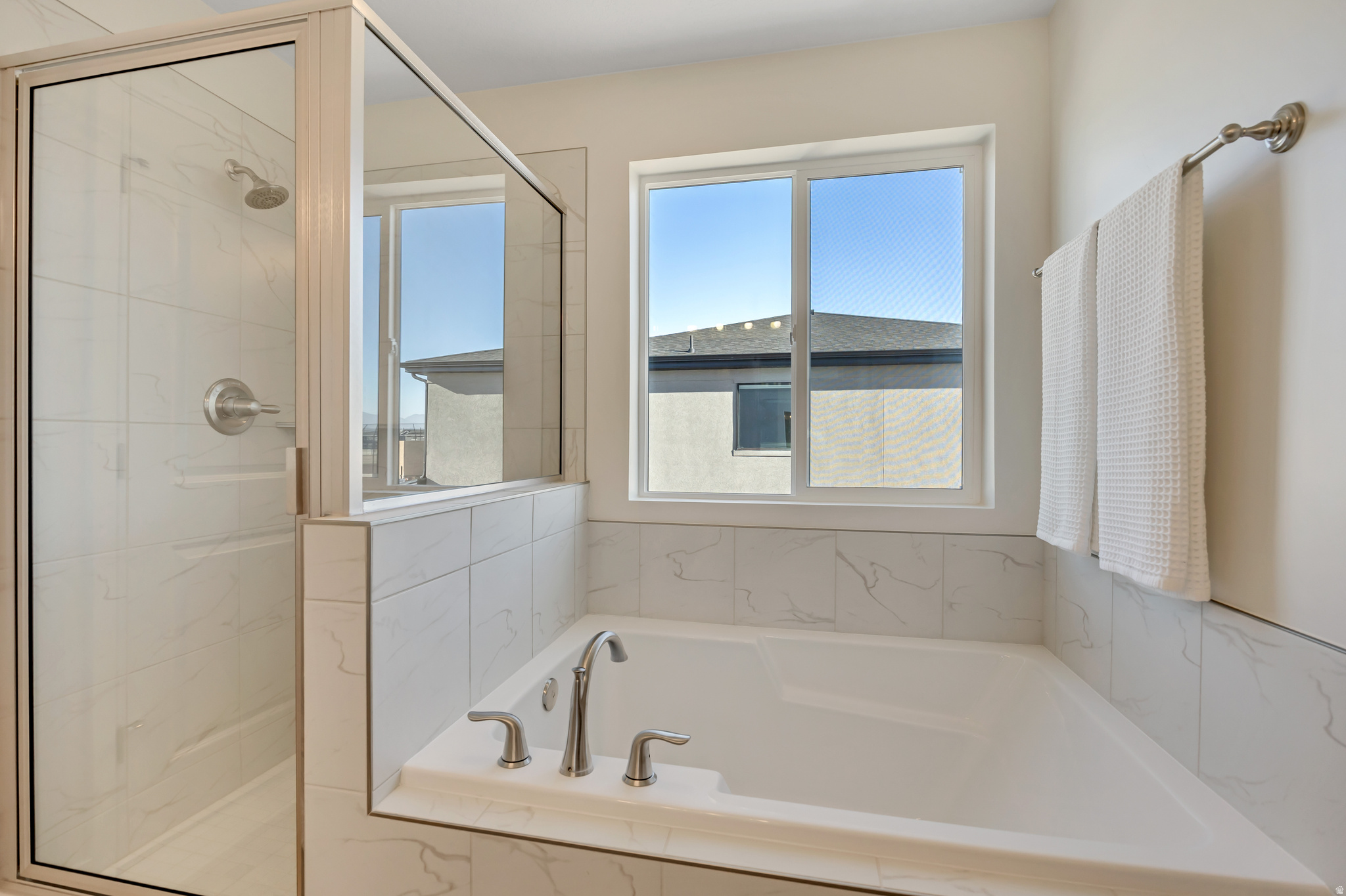 PARKVIEW AT SHORELINE - Residential