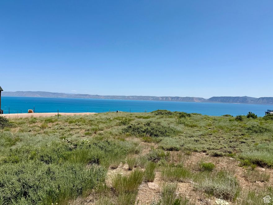 Beautiful building lot in Bear Lake!  Located in a gated community close to the Bear Lake State Park Marina!  Year round accessible.